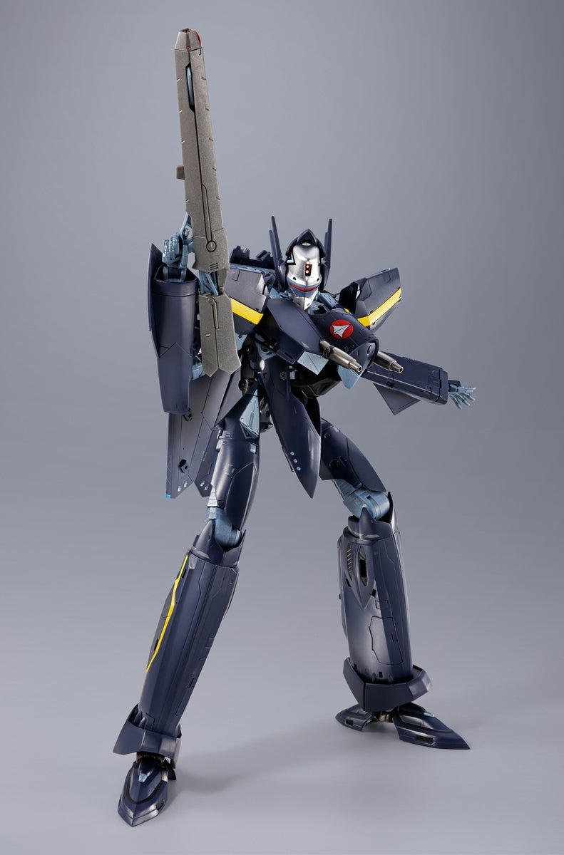 DX Chogokin VF-17S Nightmare Stealth Valkyrie (Gamlin Kizaki Use)