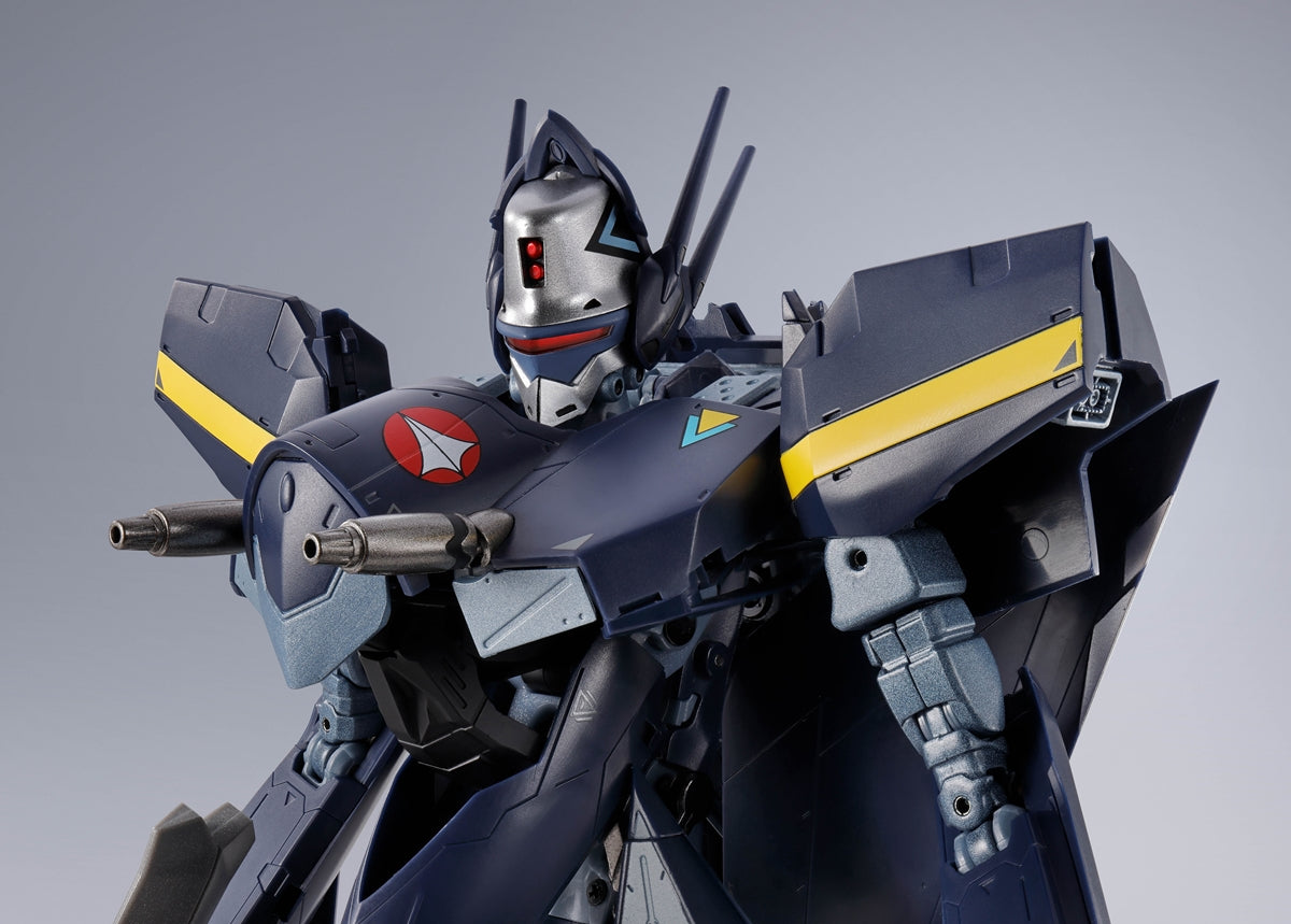 DX Chogokin VF-17S Nightmare Stealth Valkyrie (Gamlin Kizaki Use)